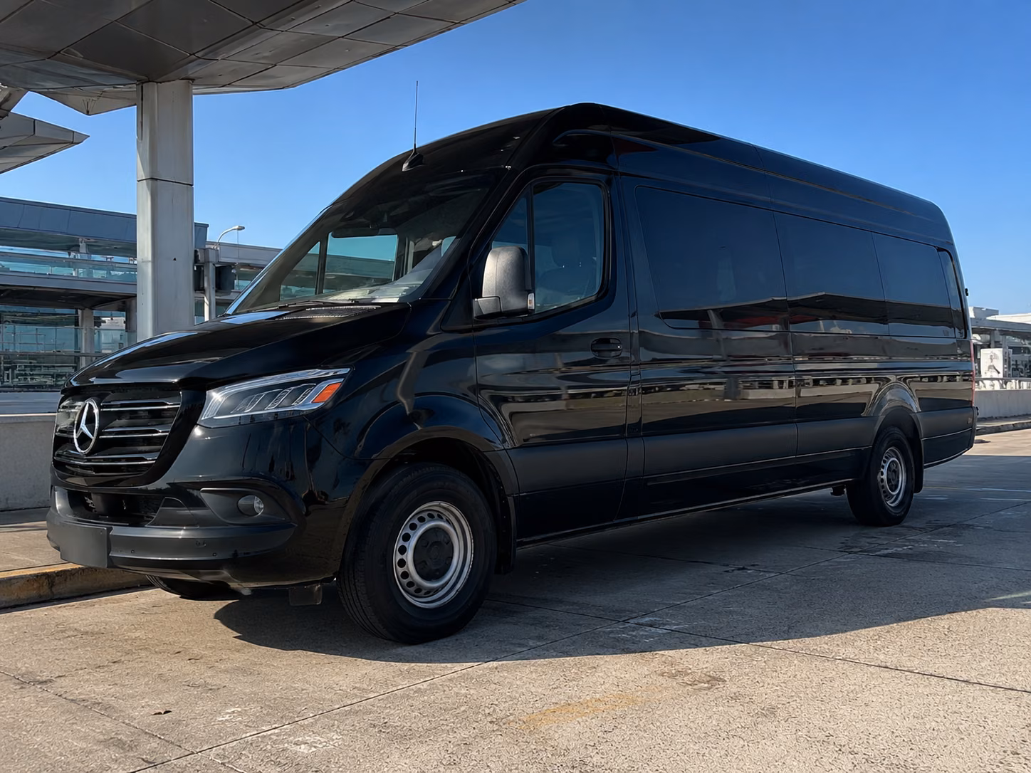 lancaster 10 passenger sprinter van